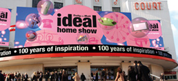 Banners, signage, oversize displays, visualisation